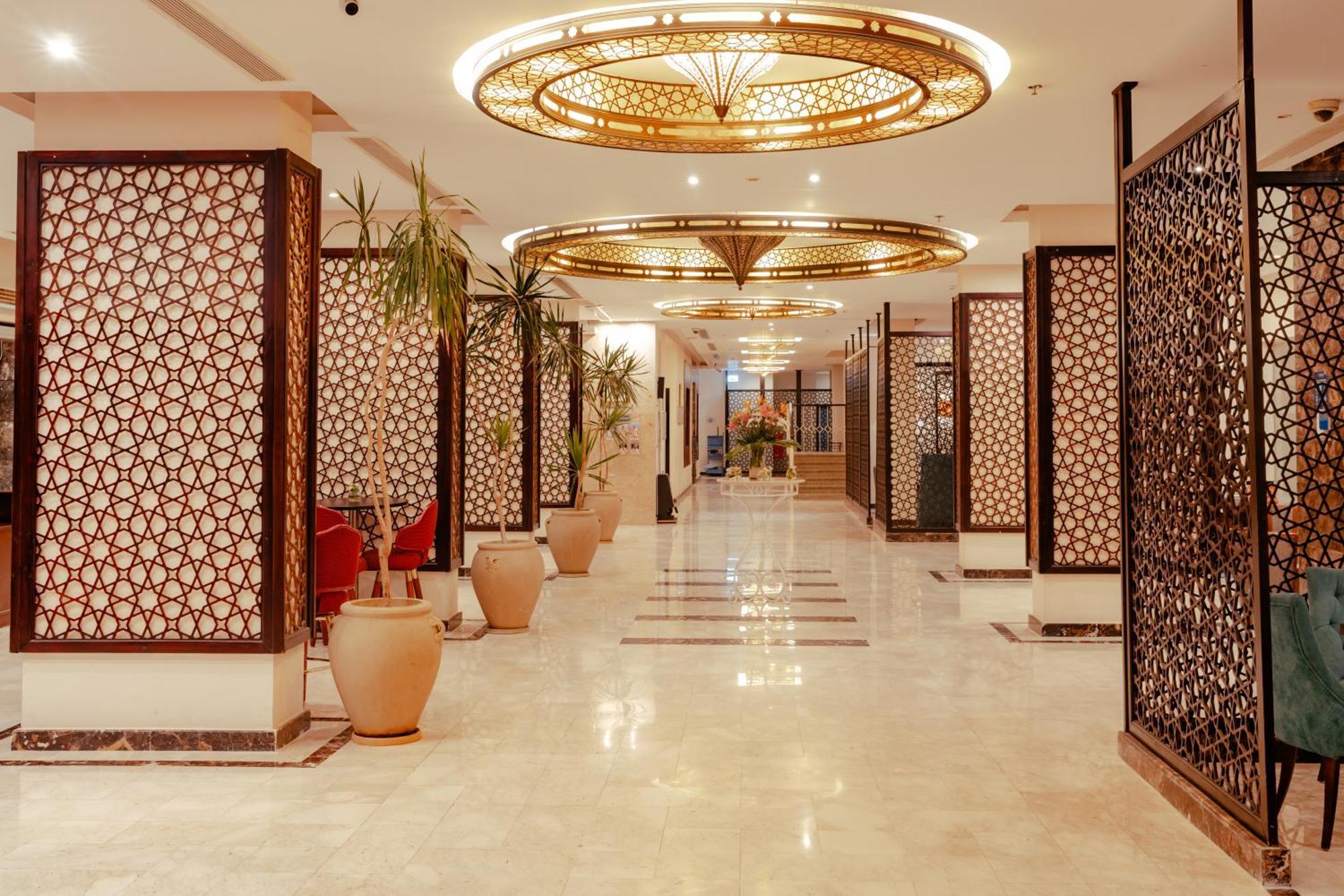 Royal Star Resort